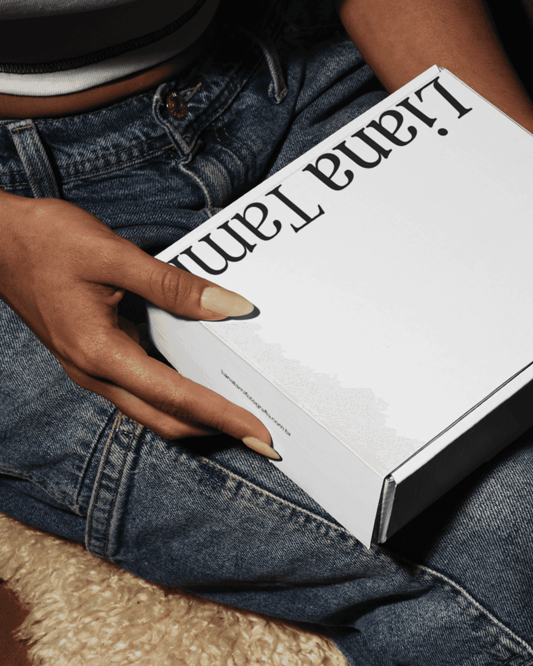 estúdio de designer especializado em identidades visuais